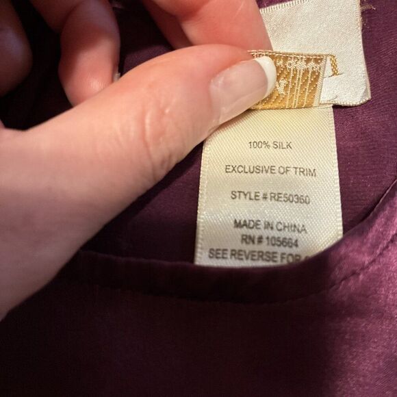 Reem Solid Boysenberry Purple Crew Neck Silk Tank Top Medium - Picture 4 of 4